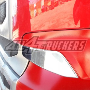 Perfil esquina cabina Scania embellecedor