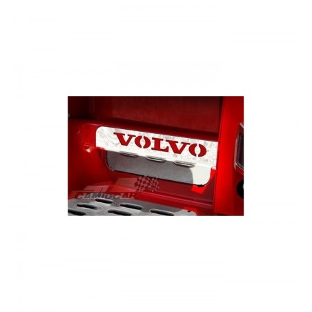 Estribo Volvo FH embellecedores