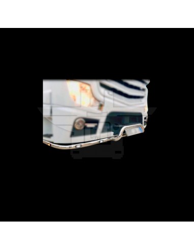 Barra inferior con mostacho | MERCEDES MP4