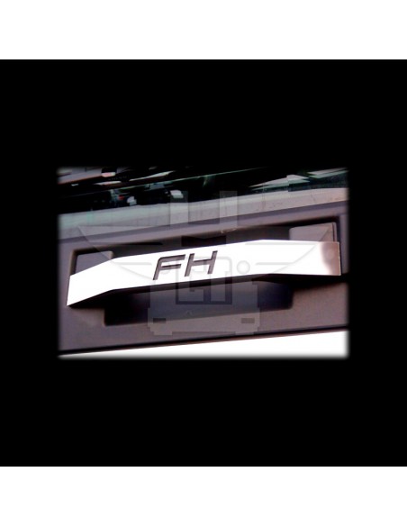 Embellecedor manetas frontal calandra “FH” (2 uds) | VOLVO FH4