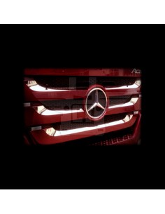 Embellecedor perfil superior parrilla frontal | Mercedes MP3